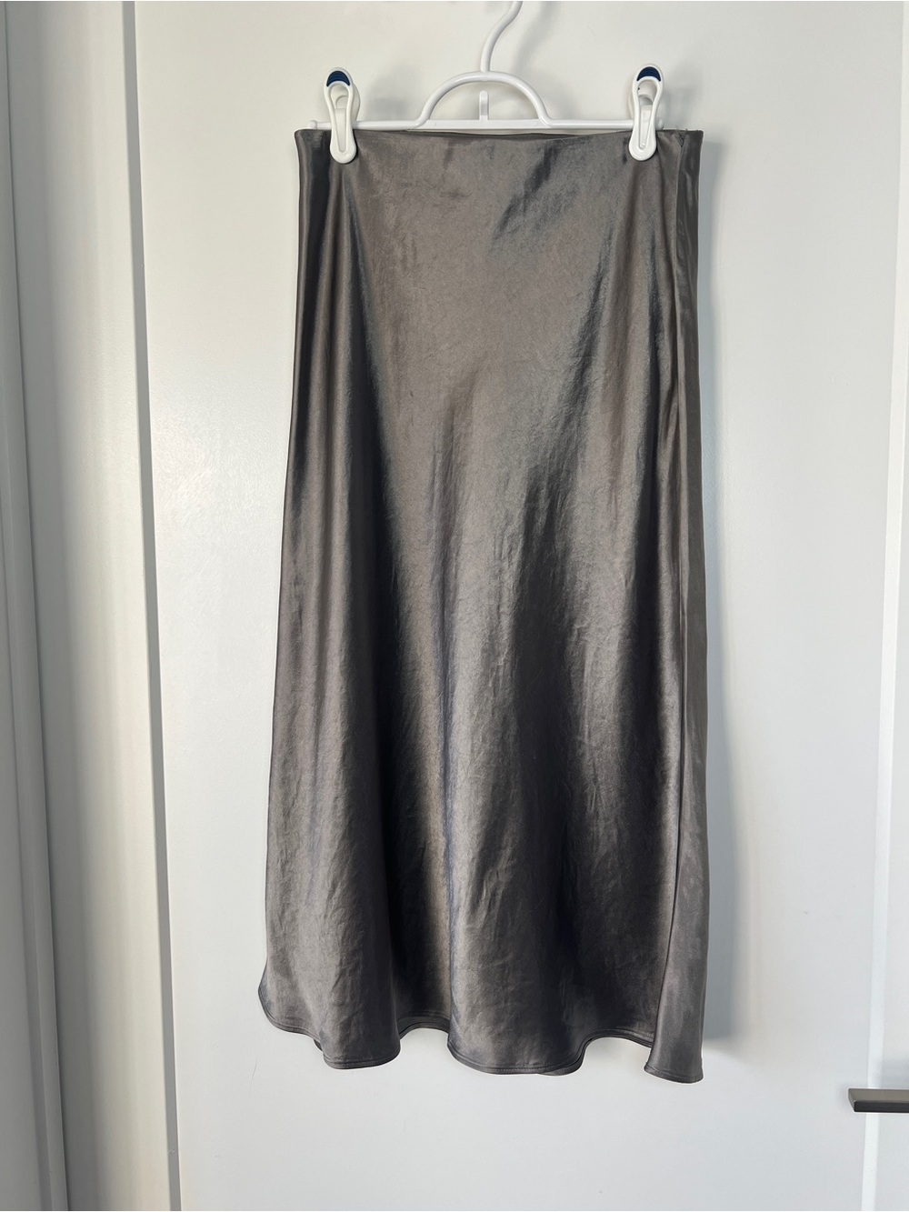 Aritzia Babaton Charcoal Satin A-Line Midi Skirt